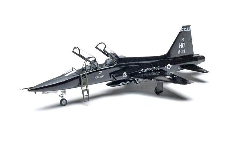Trumpeter US T38 Talon Modellbausatz - NASA Überschall-Jet Trainer 1:48