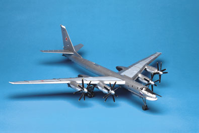 Perfect Wltk Soviet Air Forces Tupolev Tu-95 Heavy Bomber 1/144 Diecast Model